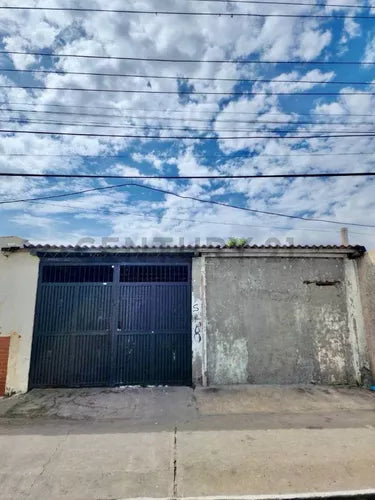 Terreno Para Alquiler En Zona Comercial, Avenida Principal De Lechería