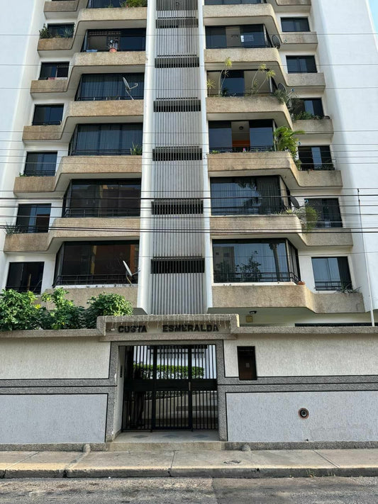 Cómodo Apartamento Disponible para Alquiler, Ubicado en el Conjunto Residencial Costa Esmeralda, Lechería