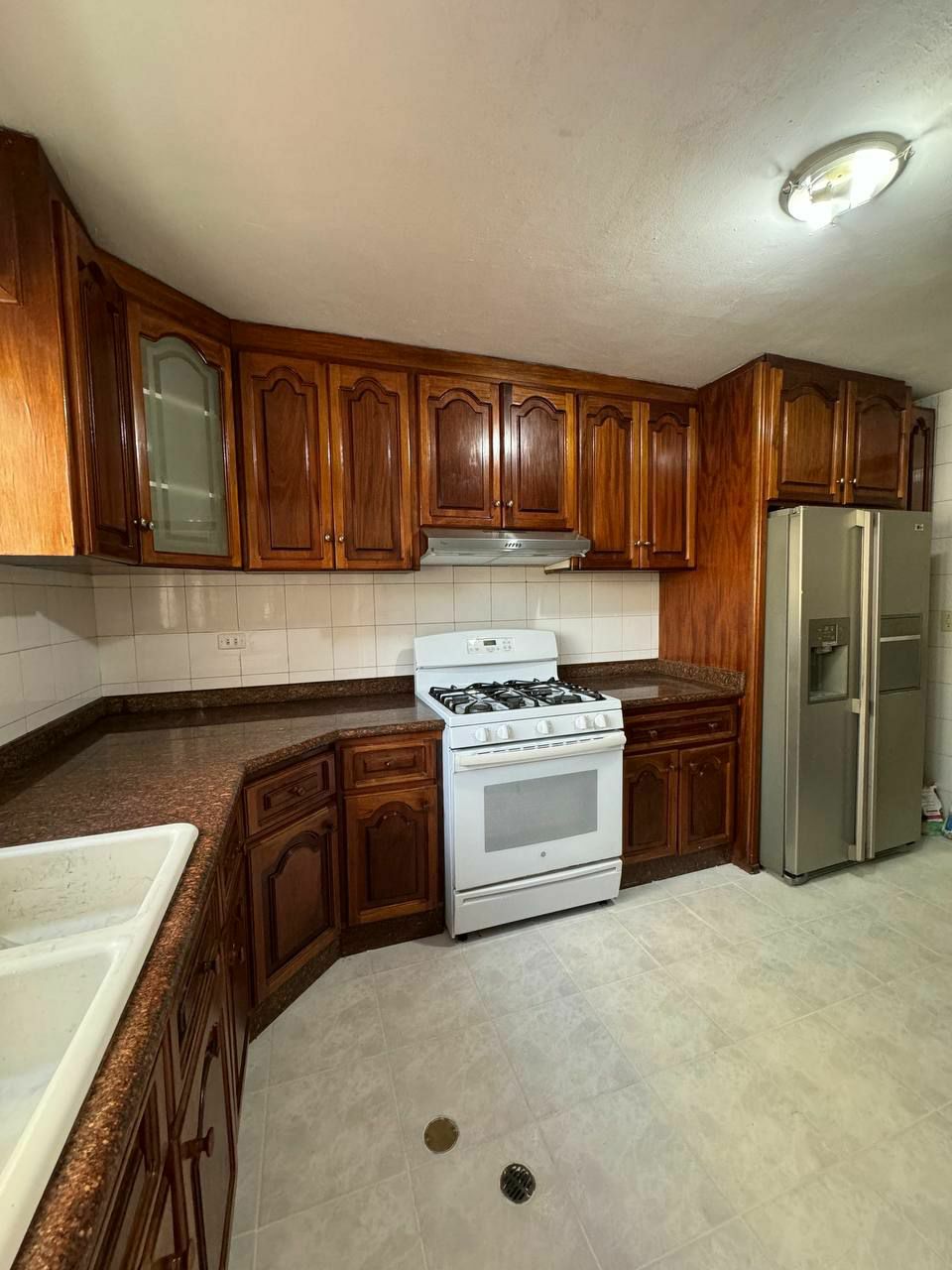 Cómodo Apartamento Disponible para Alquiler, Ubicado en el Conjunto Residencial Costa Esmeralda, Lechería