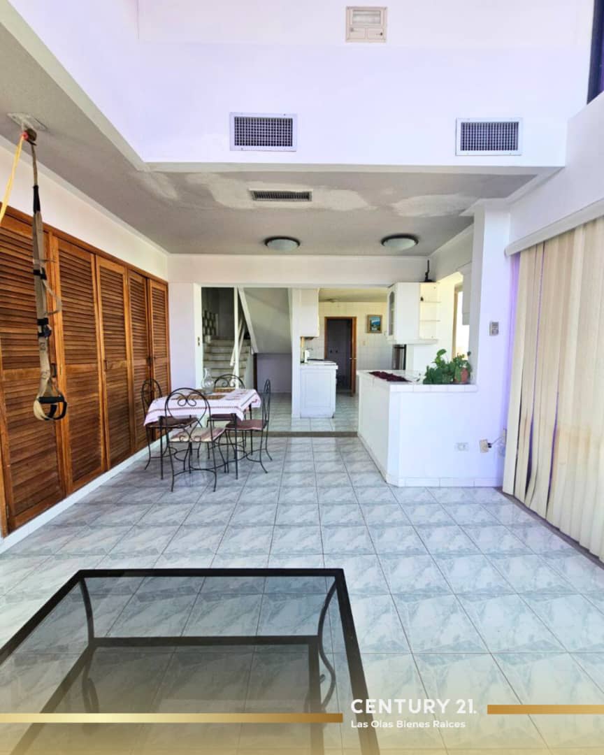 Excelente Penthouse para Remodelar a tu gusto, Ubicado en el Conjunto Residencial Ikabaru, Lechería