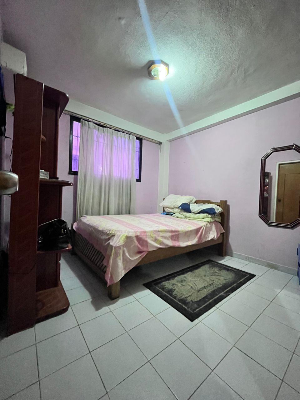 Amplia Casa en Plena Av. Bolívar de Lechería, Disponible para Alquiler Mensual y Alquiler Vacacional.