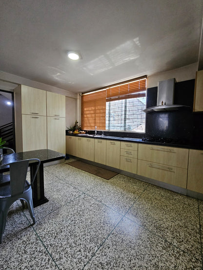 Casa Comercial en Alquiler Ubicada en la Avenida Principal de Lechería