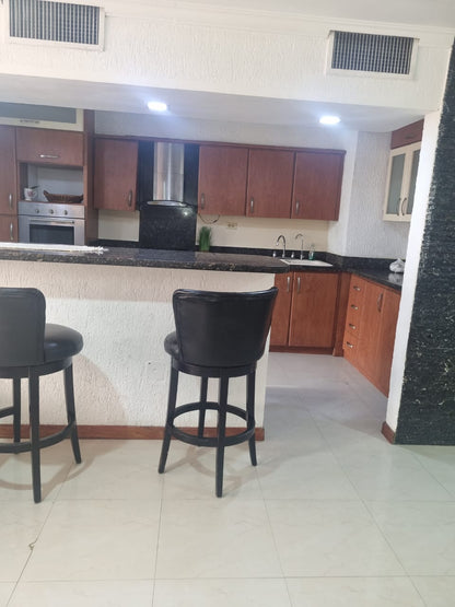 Amplio Apartamento Disponible para Alquiler Mensual, Ubicado en el Conjunto Residencial La Ensenada, Lechería
