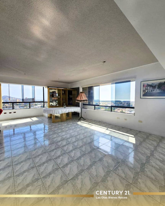 Excelente Penthouse para Remodelar a tu gusto, Ubicado en el Conjunto Residencial Ikabaru, Lechería