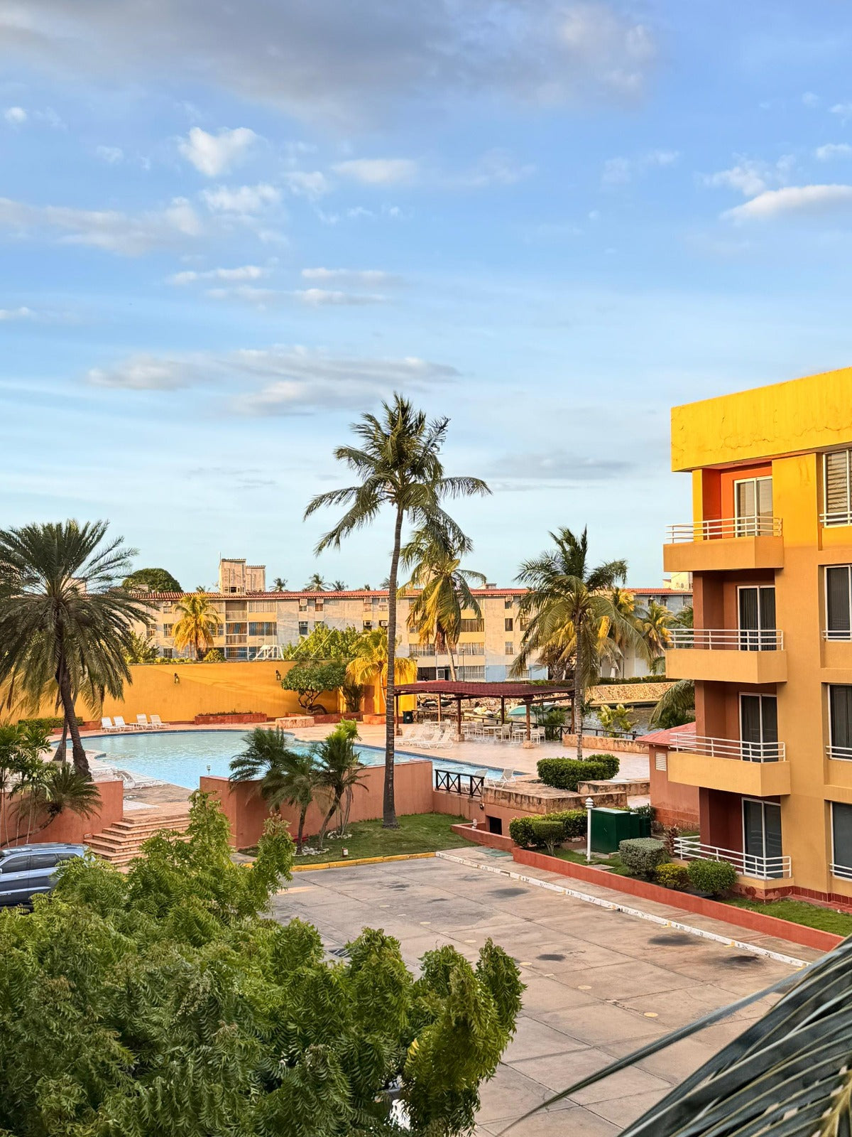 En Venta Excelente Apartamento Para Remodelar a Su Gusto, en el C.R. Las Marinas, Lechería