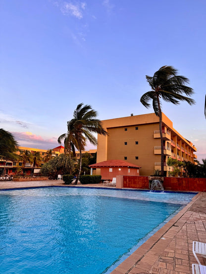 En Venta Excelente Apartamento Para Remodelar a Su Gusto, en el C.R. Las Marinas, Lechería